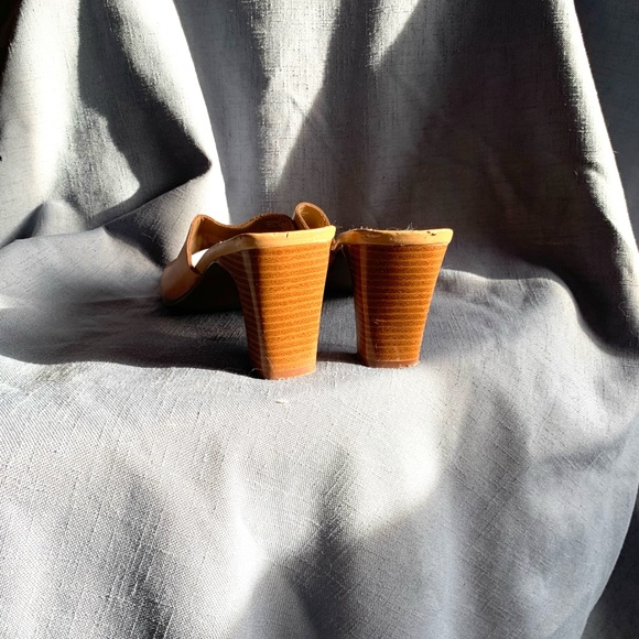 Hillard and Hanson assymetrical tan leather sandal mule size 8 - Picture 5 of 5